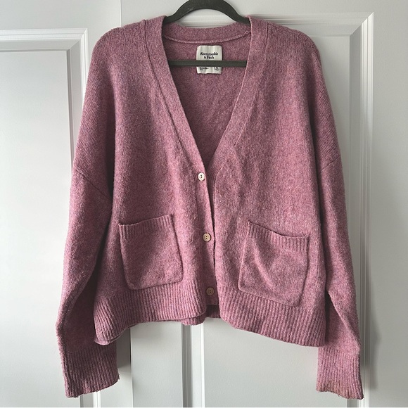 Abercrombie & Fitch Button Down Sweater - Picture 1 of 4